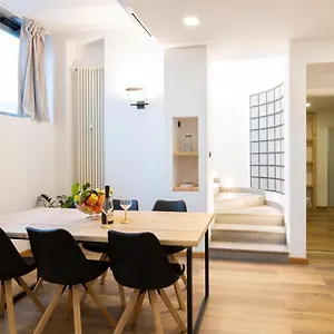 Design Flats , Milan Italy