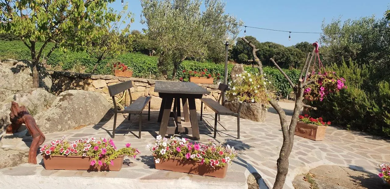 Farm stay Agriturismo Vermentino Monti Italy